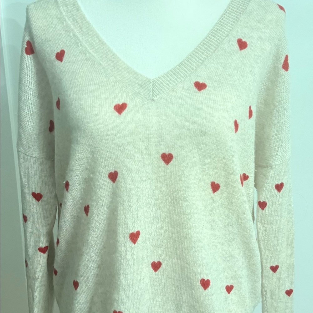 27 Miles Malibu V-Neck Sweater with Red Hearts - Picture 2 of 3